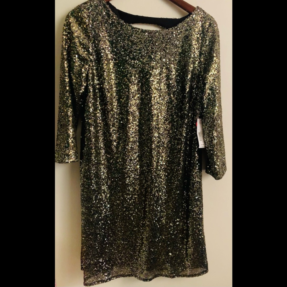 🚨SOLD🚨
Good sequence dress